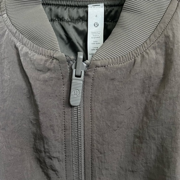 Lululemon Non-Stop Reversible Bomber Jacket in Rover Size 4 - Picture 5 of 11